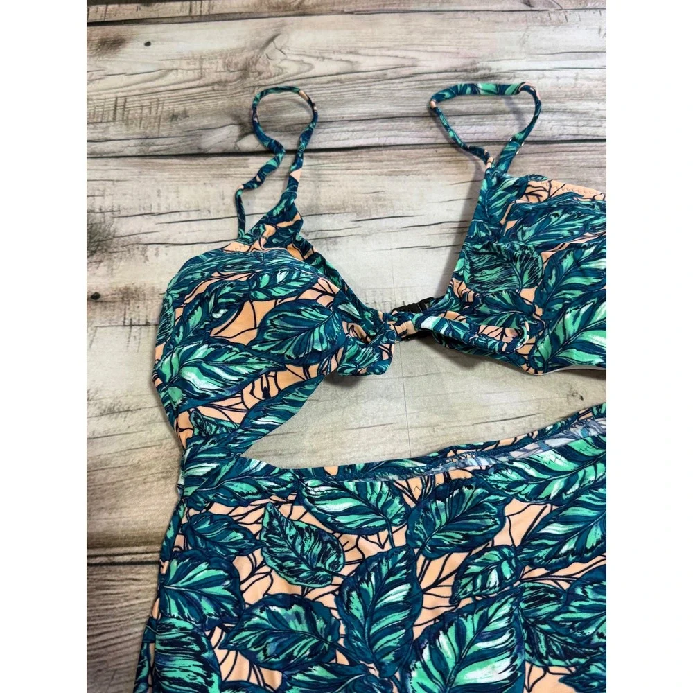 Cupshe Tropical Leaf Print Cutout One Piece Swimsuit Green Peach‎ Floral M